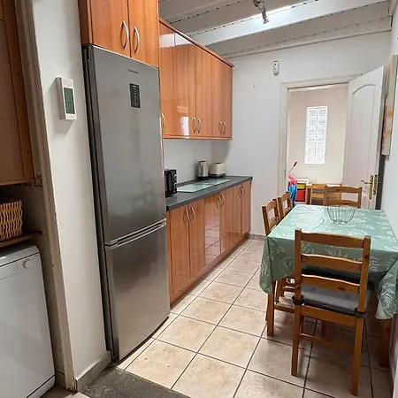 Three Palms Villa, 别墅 *